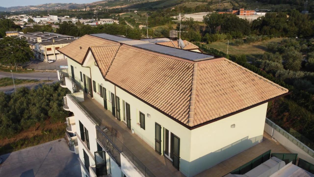 Hotel Clodi Ascoli Piceno Buitenkant foto